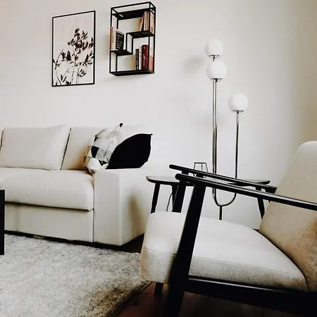 Am Scharmuetzelsee شقة Diensdorf-Radlow