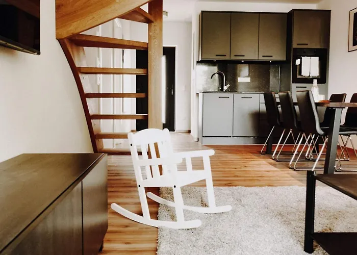 Am Scharmuetzelsee Апартаменты Динсдорф-Радлов